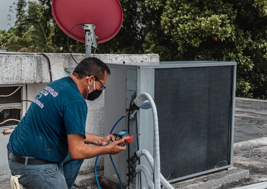 Commercial Toilet Repair